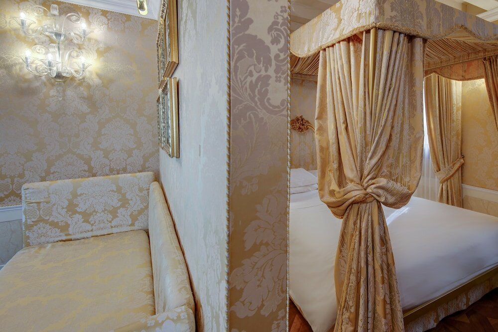 Фото Hotel Canal Grande