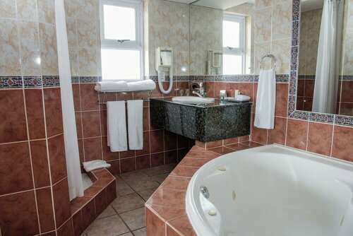 Гостиница Premier Hotel Regent в Ист-Лондоне