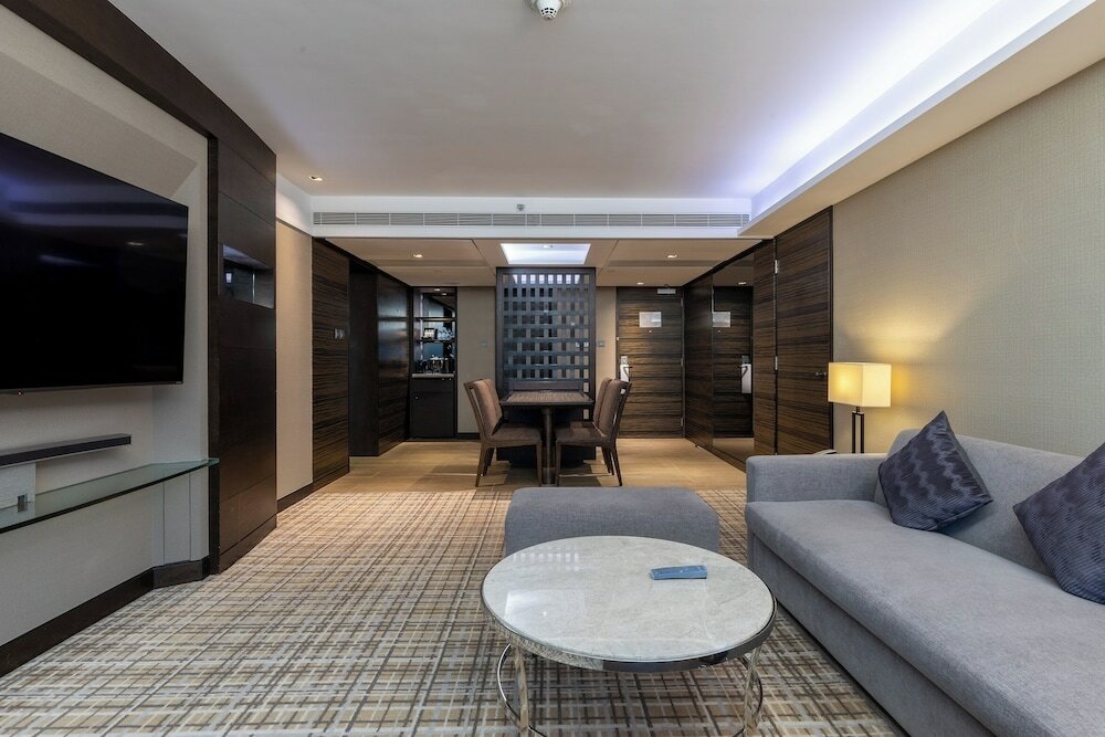Фото New World Millennium Hong Kong Hotel