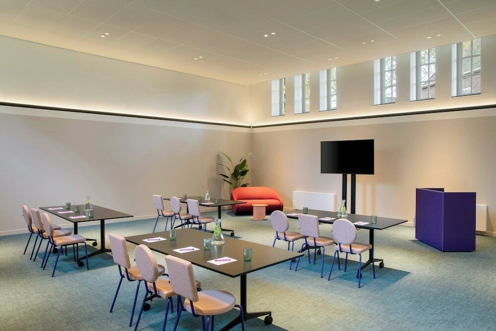 Фото The Rebyl, Nijmegen, a Tribute Portfolio Hotel