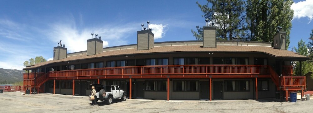 Фото Big Bear Frontier