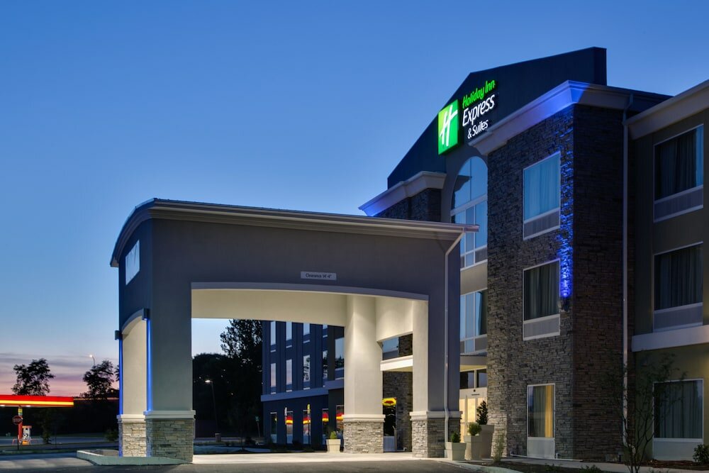 Фото Holiday Inn Express Hotel & Suites, Carlisle-Harrisburg Area, an Ihg Hotel