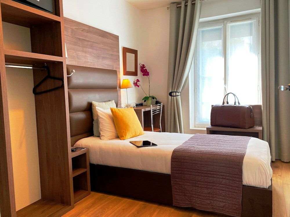 Фото Hôtel Clairefontaine