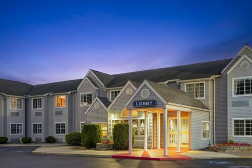 Гостиница Microtel Inn by Wyndham Albany Airport в Олбани