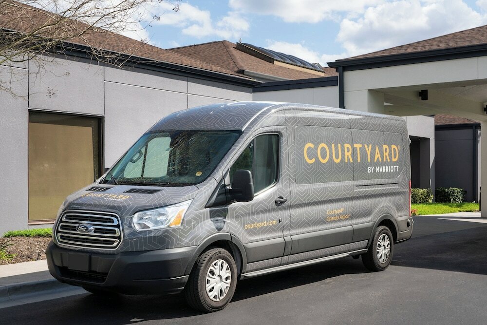 Фото Courtyard by Marriott Orlando Airport