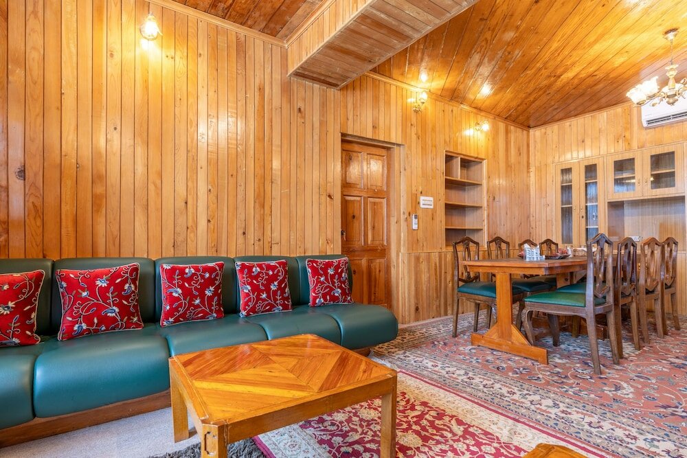 Фото Hotel Heevan Pahalgam