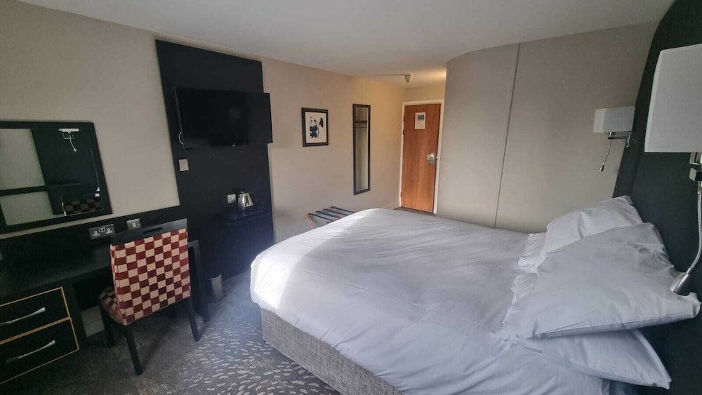 Фото Mercure Wigan Oak Hotel