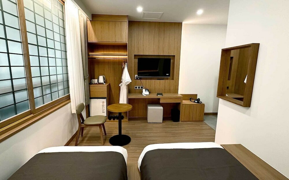 Фото Commodore Hotel Pohang