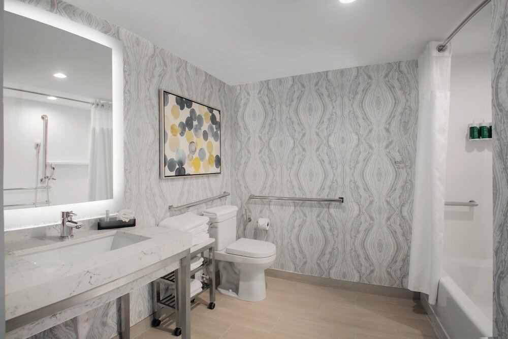 Фото Courtyard by Marriott Miami Aventura Mall