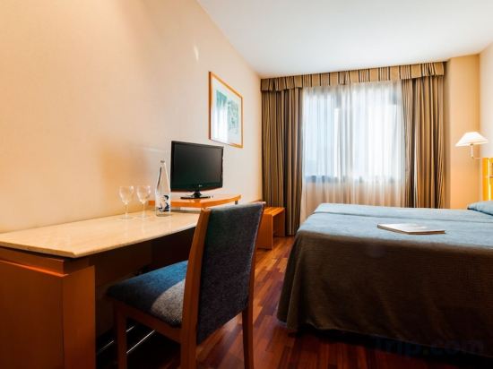 Фото Hotel Villacarlos