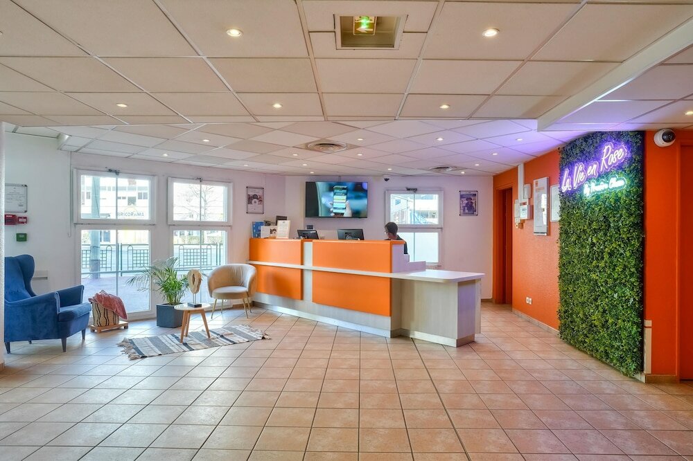 Фото Premiere Classe Paris Ouest Pont De Suresnes