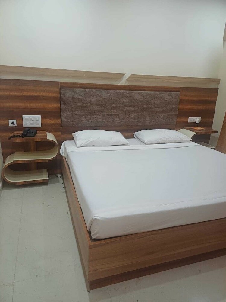 Фото Indo Hokke Hotel