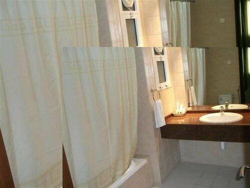 Хостел Reem Hotel Apartments в Сухаре