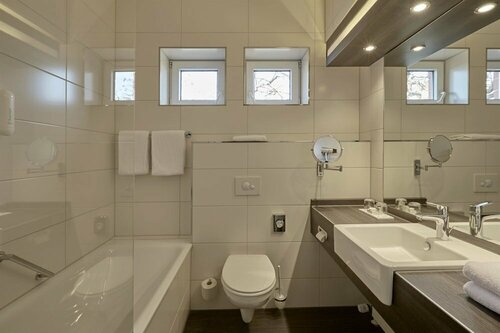 Гостиница H Plus Hotel Köln Hürth в Хюрте