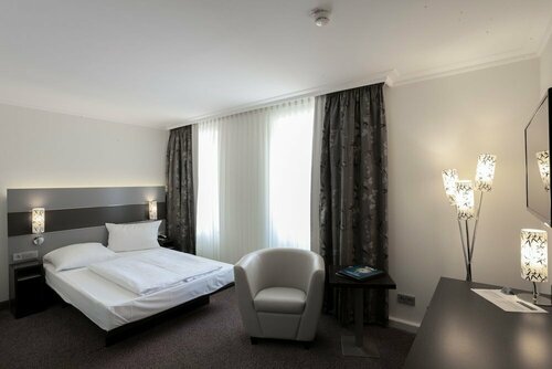 Гостиница Hotel Am See в Зальцгиттере