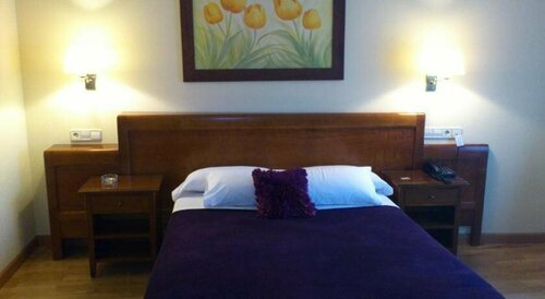 Гостиница Hostal Plaza Mayor в Торрехоне де Ардосе