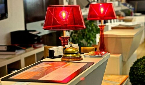 Гостиница Atoll Hotel Logis & Restaurant Angers Beaucouze в Сомюре