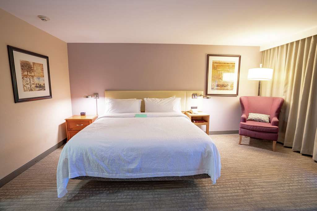 Фото Hilton Garden Inn Seattle/Renton