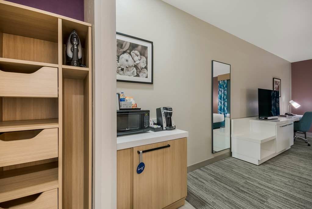 Фото Hilton Garden Inn Oklahoma City Midtown