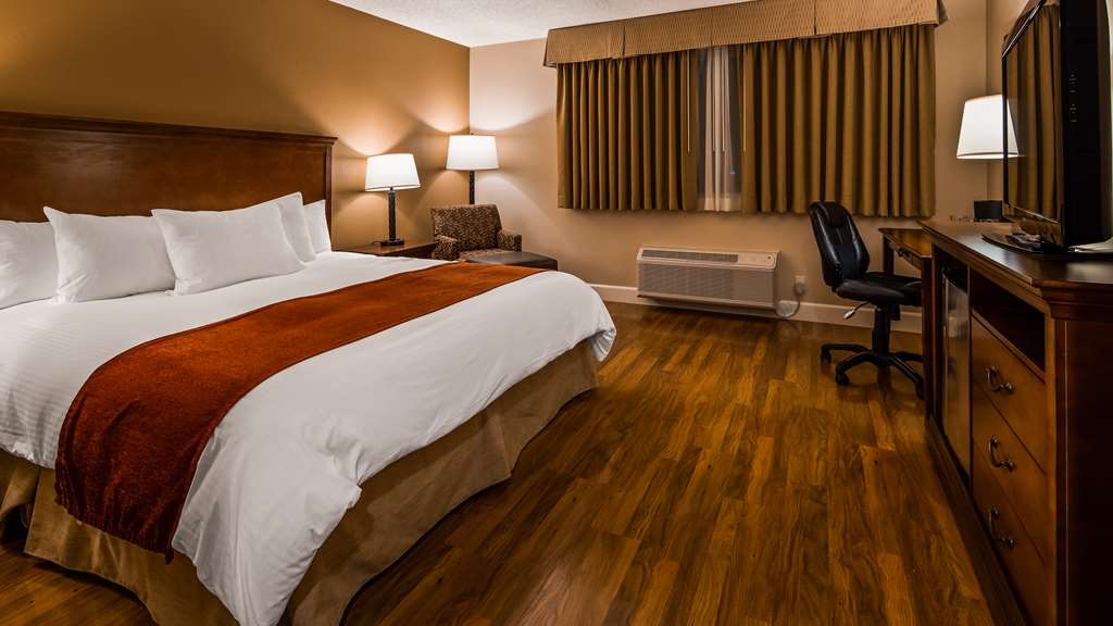 Фото Best Western Tyrolean Lodge