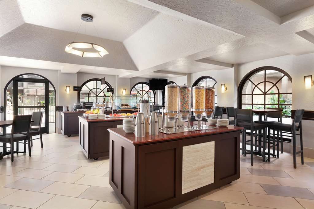 Фото Embassy Suites by Hilton Lompoc Central Coast