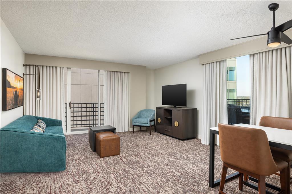 Фото DoubleTree Suites by Hilton Hotel Austin