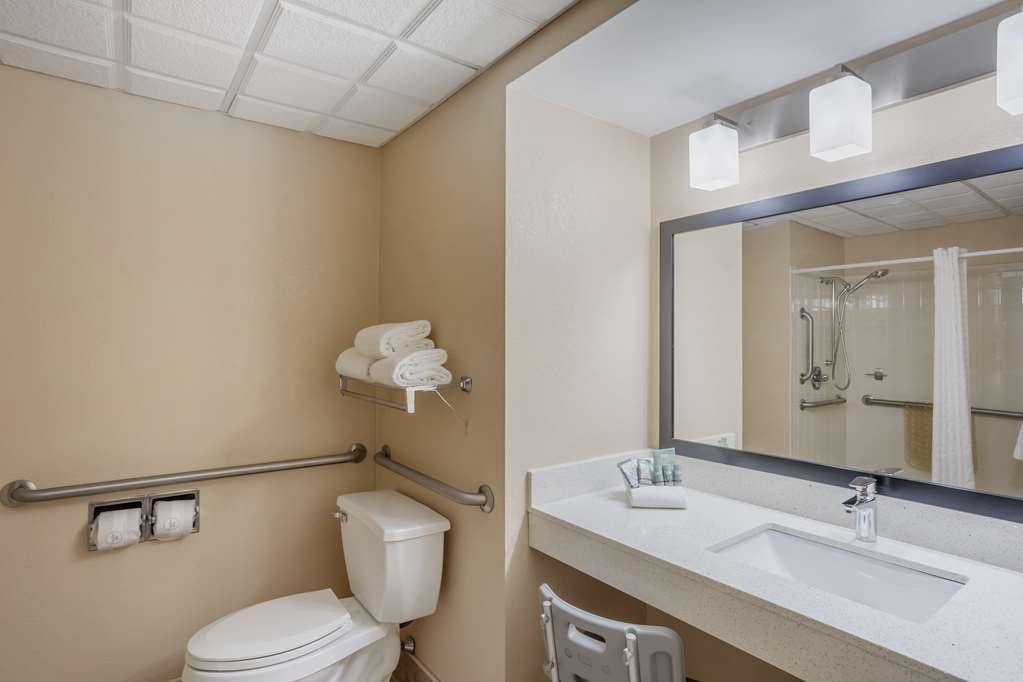 Фото Best Western Inn At Blakeslee-pocono