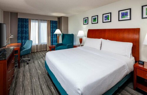 Гостиница Hilton Garden Inn O'Hare в Де Плейнс