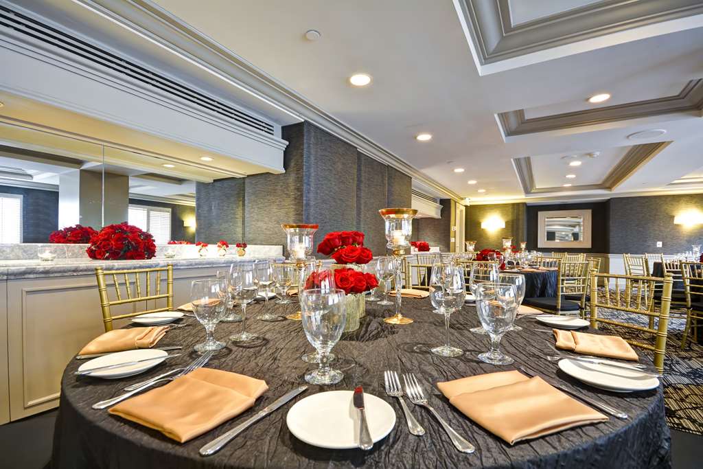 Фото Hilton Checkers