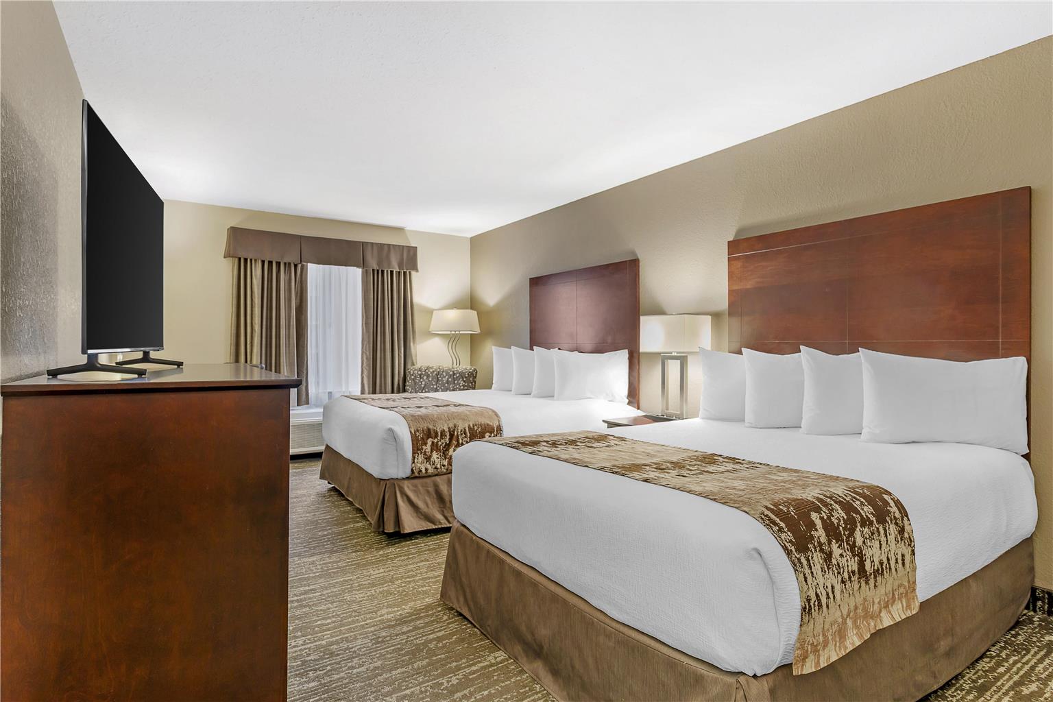 Фото Best Western Plus Pembina Inn & Suites