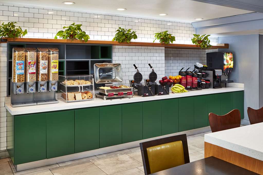 Фото Best Western Plus Meridian Inn & Suites, Anaheim-Orange