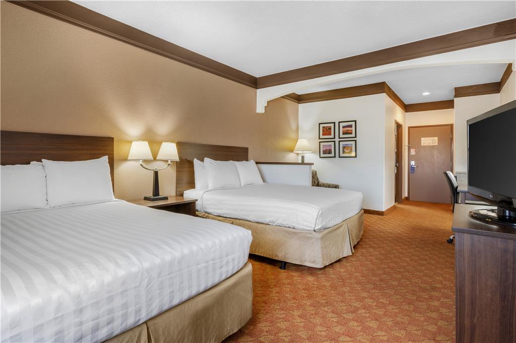 Фото Best Western Tolleson Hotel