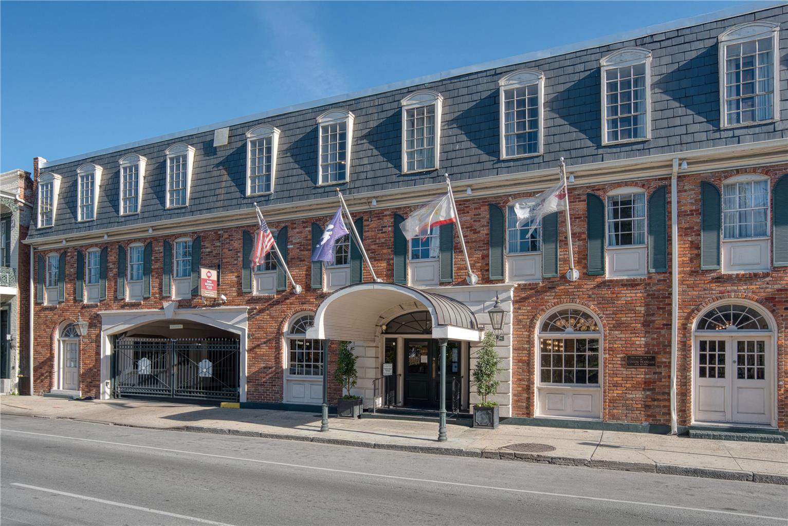 Фото Best Western Plus French Quarter Courtyard Hotel