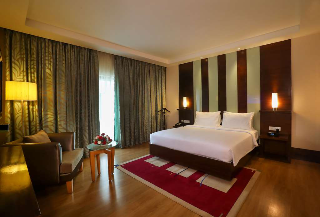 Фото Radisson Blu Hotel Chennai City Centre
