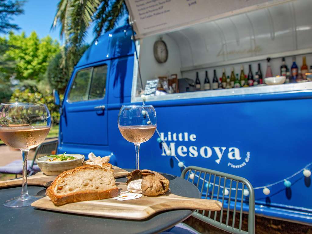 Фото Mercure Marseille Centre Bompard La Corniche