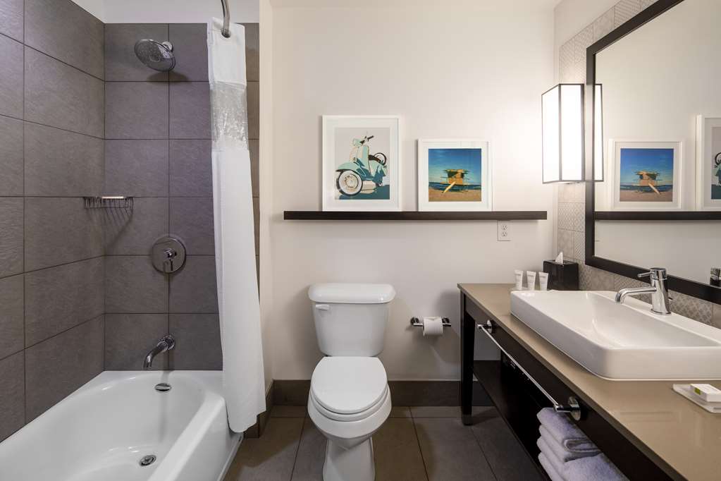 Фото SunCoast Park Hotel Anaheim, Tapestry Collection by Hilton