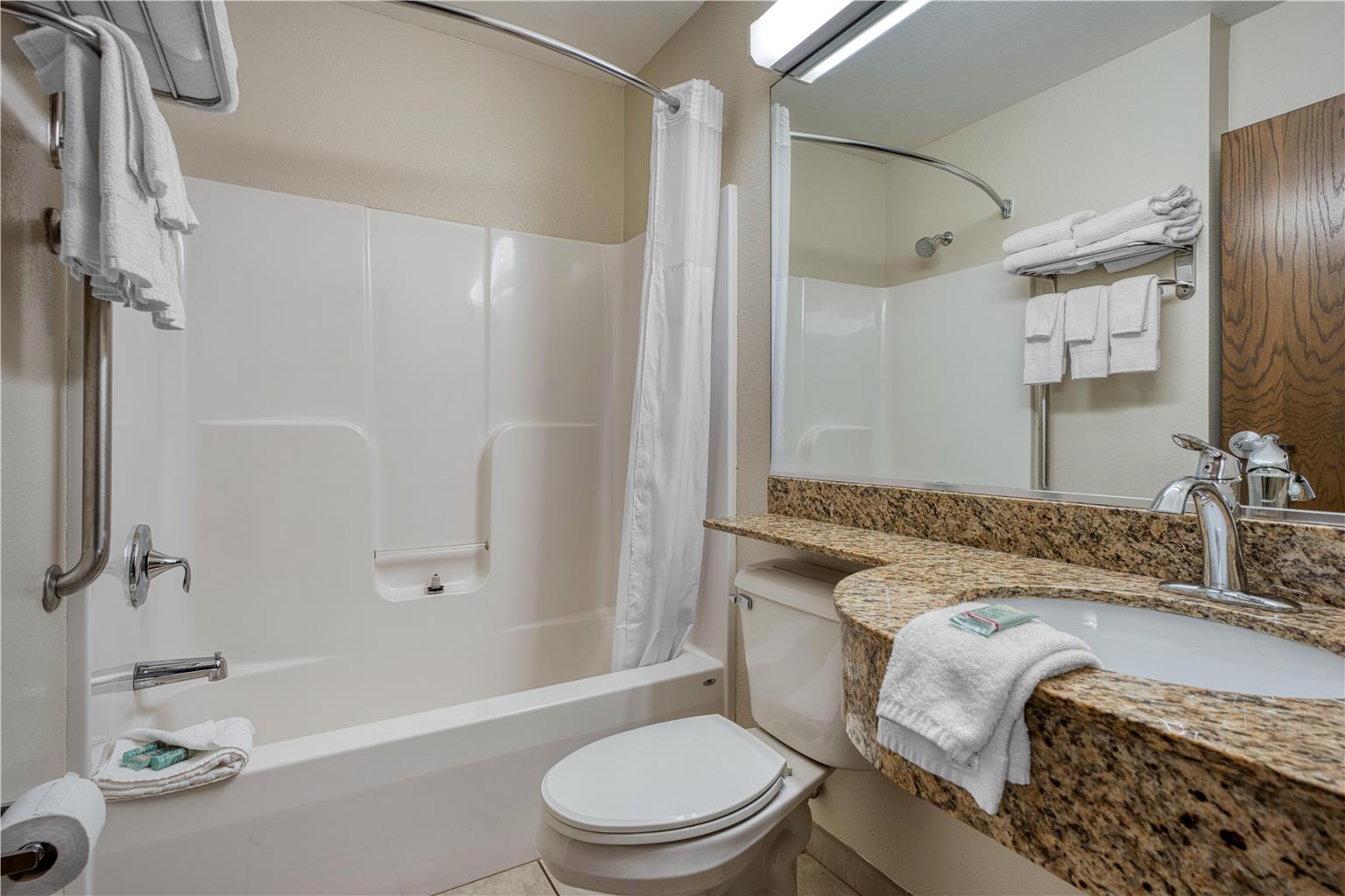 Фото SureStay Plus Hotel by Best Western Buckhannon