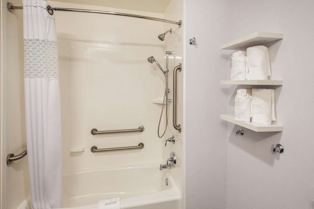 Фото Hampton Inn Monterey