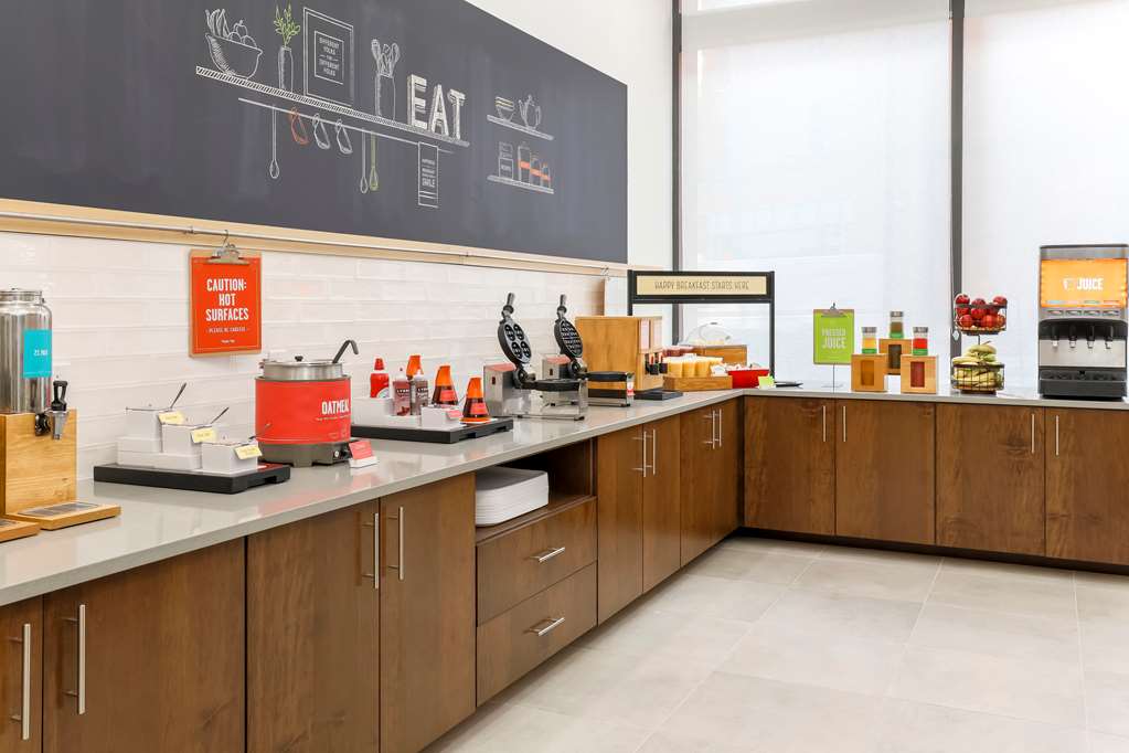 Фото Hampton Inn & Suites Pittsburgh-Downtown