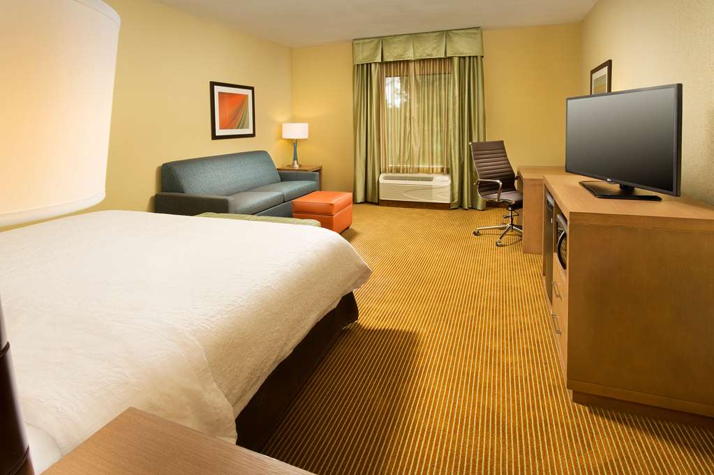 Фото Hampton Inn Lake Charles