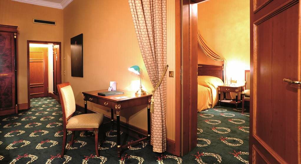 Фото Best Western Premier Grand Hotel Russischer Hof