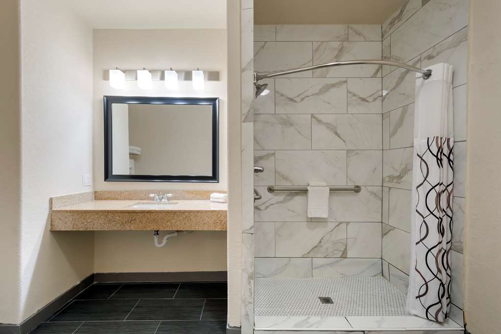 Фото Best Western Plus Dfw Airport Suites
