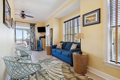 Фото Water's Edge Inn - Adults Only