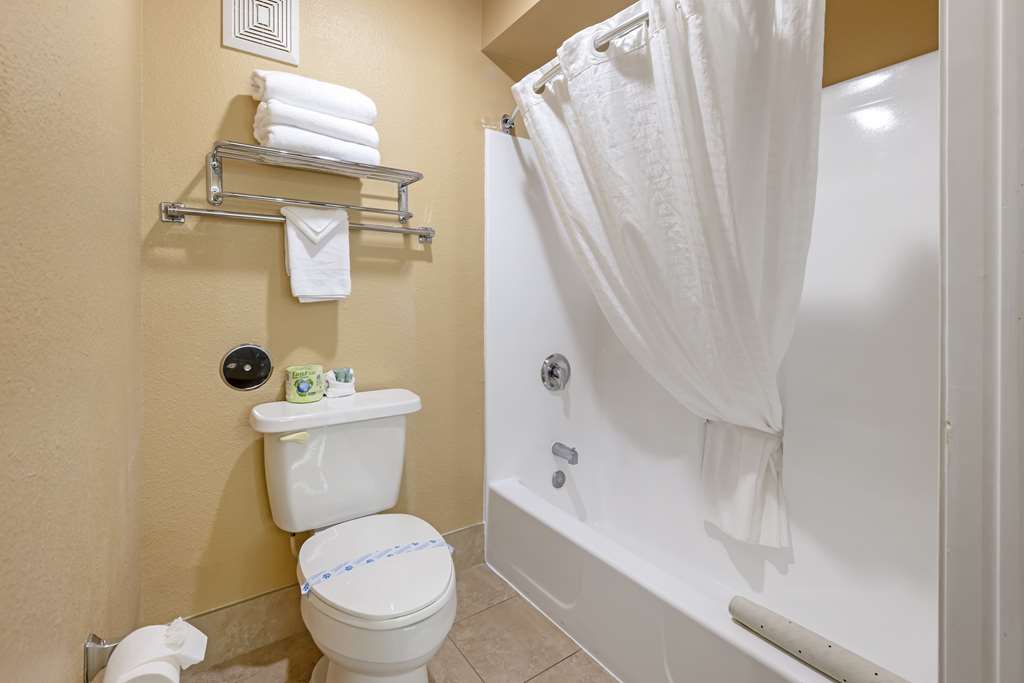 Фото Best Western Fallon Inn & Suites