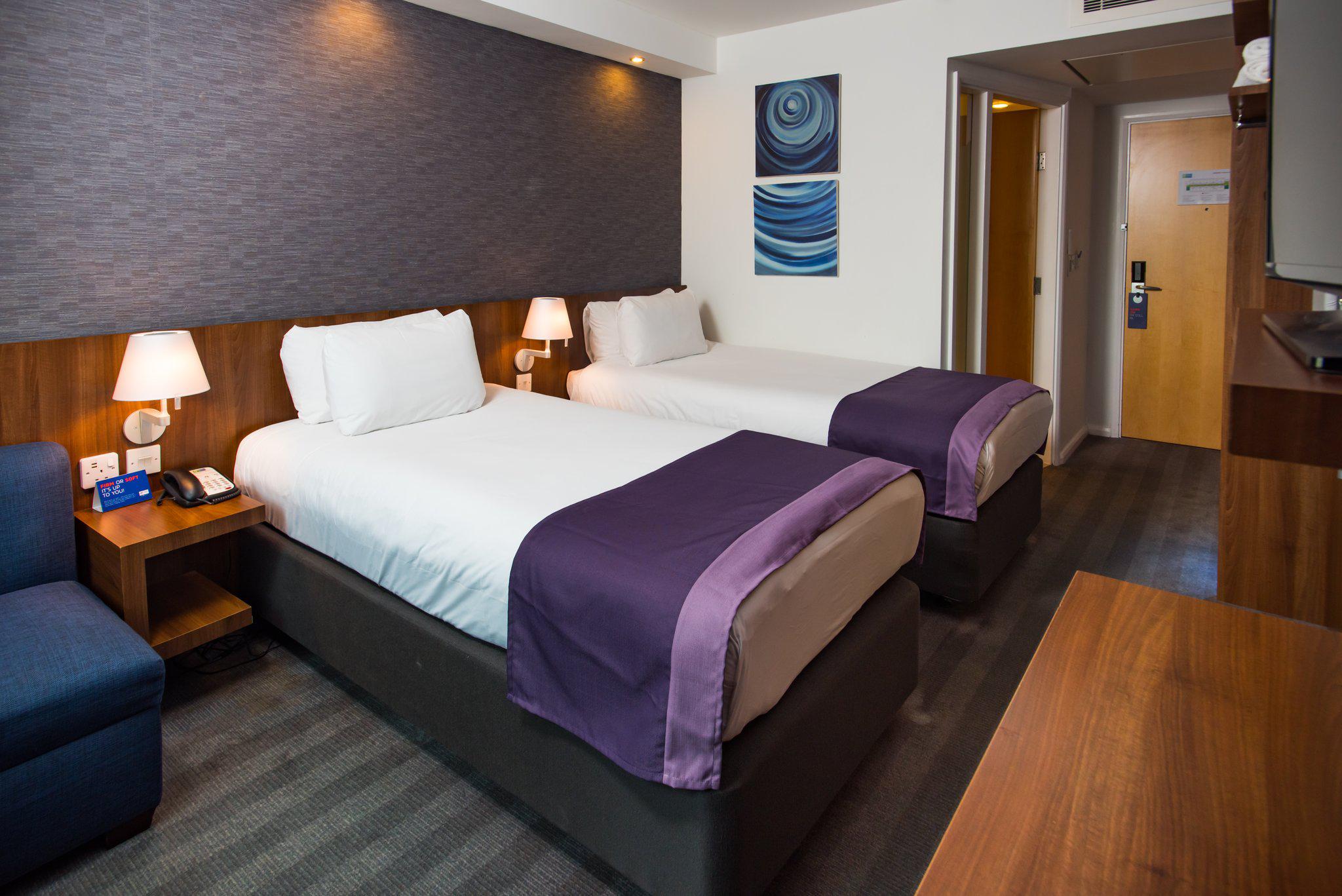 Фото Holiday Inn Express Lincoln City Centre, an Ihg Hotel