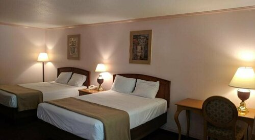Гостиница Saddle West Hotel and Casino and Rv Park в Парампе
