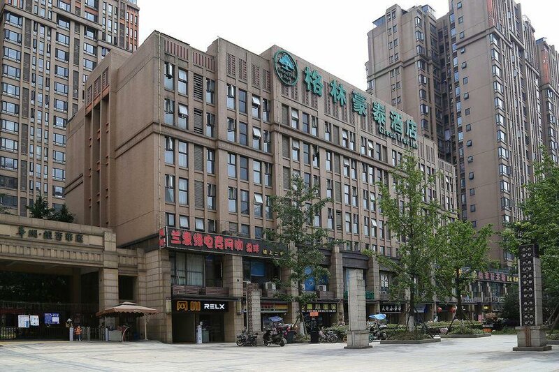 Гостиница Greentree Inn Chengdu North Railway Station Beiche в Чэнду