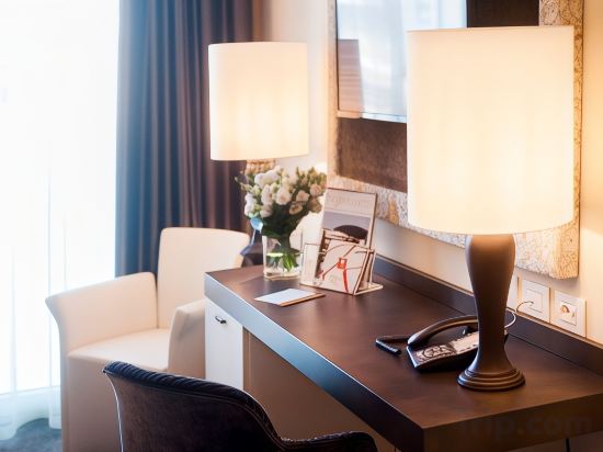 Фото Leonardo Royal Hotel Venice Mestre