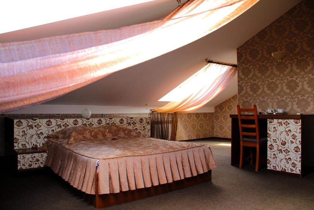 Фото Красные холмы