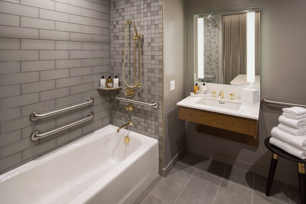 Фото The Hi-Lo, Autograph Collection